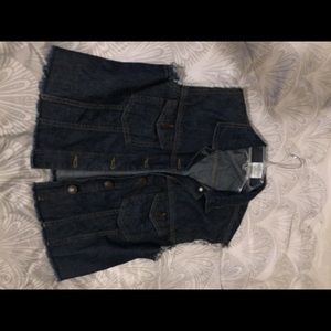 Jean Vest